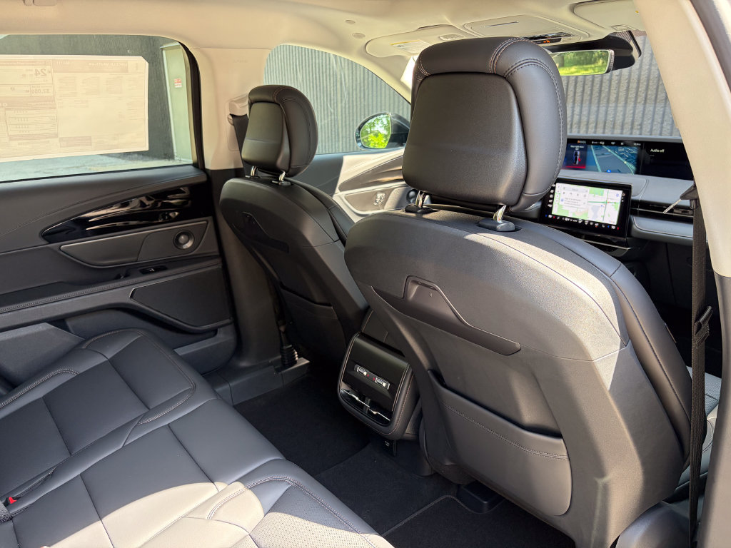 New 2026 Lincoln Nautilus Premier w/ Equipment Group 102A AWD/4WD image 27