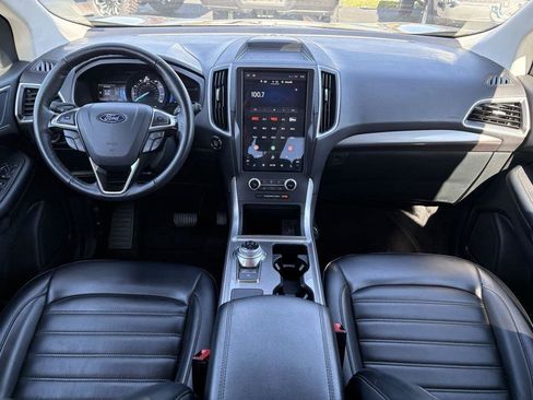 Used 2024 Ford Edge SEL image 12