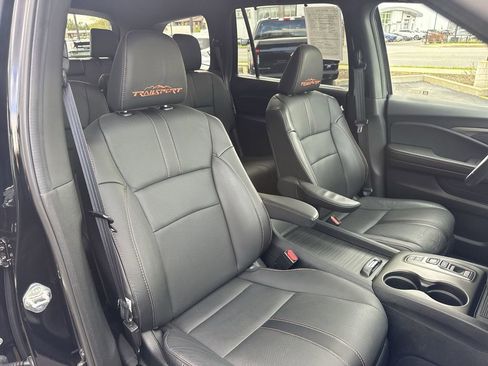 Used 2022 Honda Pilot TrailSport image 28