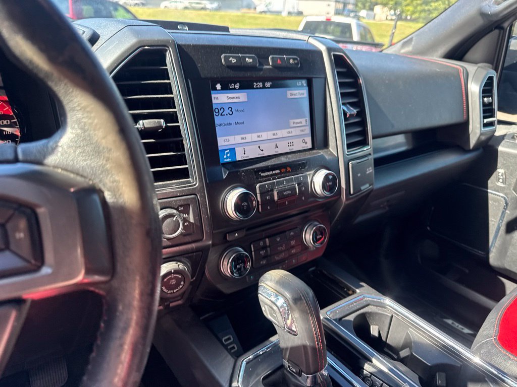 Used 2018 Ford F150 Lariat w/ Equipment Group 502A Luxury AWD/4WD image 9