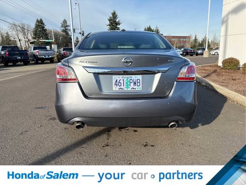 Used 2015 Nissan Altima 2.5 SV image 5