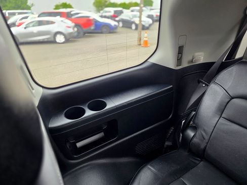 Used 2013 Toyota Land Cruiser AWD/4WD image 29