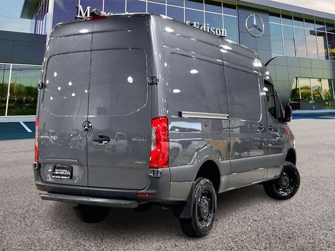 Used 2023 Mercedes-Benz Sprinter 2500 image 11