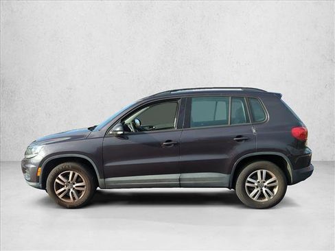 Used 2016 Volkswagen Tiguan S image 8