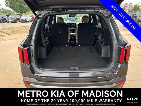 Used 2025 Kia Sorento SX Prestige w/ Olive Brown Leather Package AWD/4WD image 36