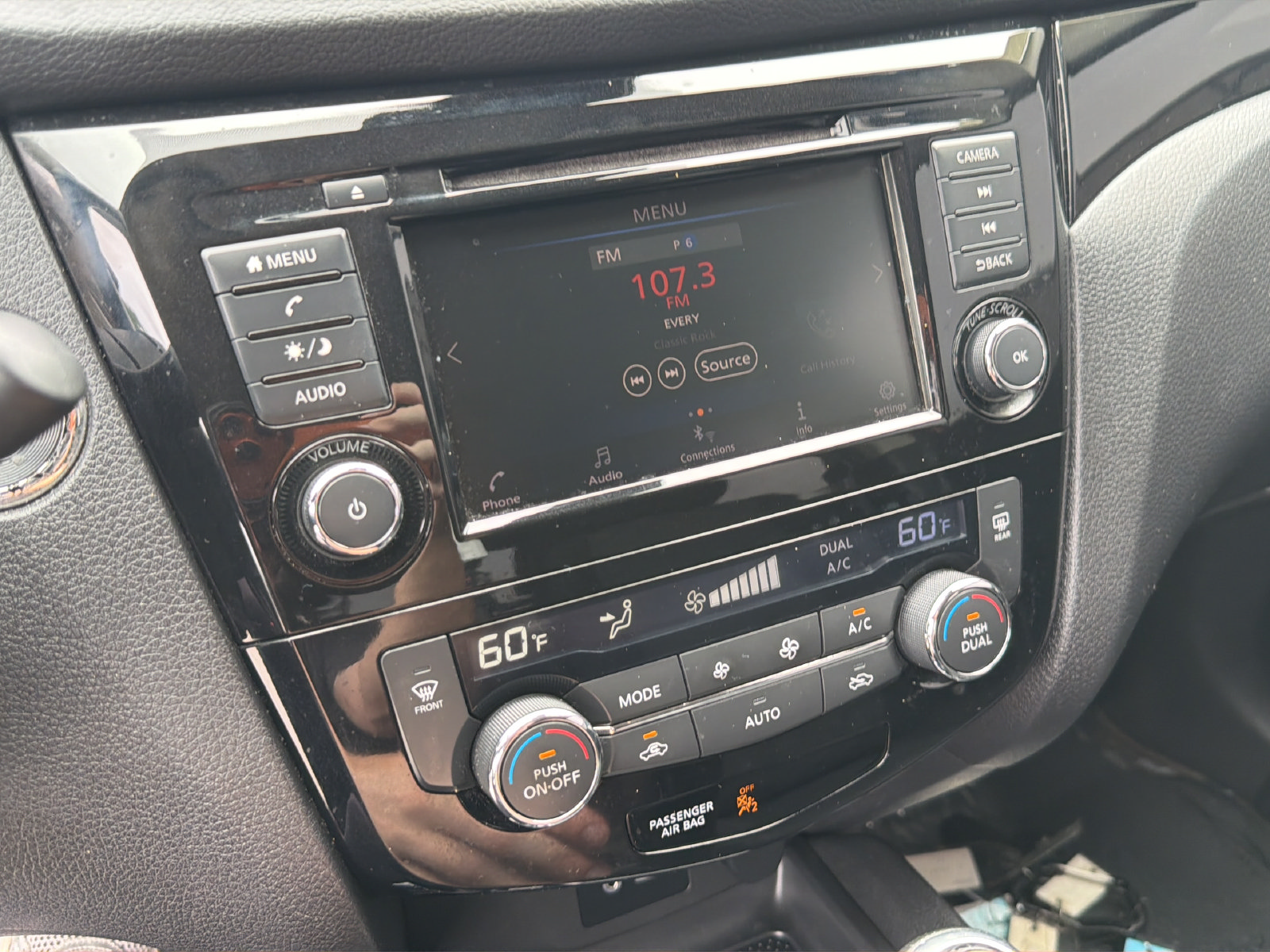Used 2020 Nissan Rogue Sport SV w/ All-Weather Package FWD image 23