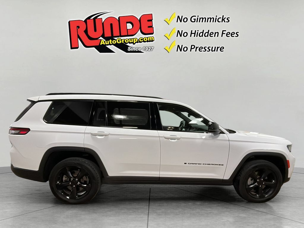 Used 2021 Jeep Grand Cherokee L Laredo AWD/4WD image 7