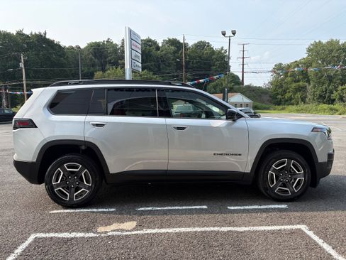 New 2026 Jeep Cherokee Limited AWD/4WD image 6
