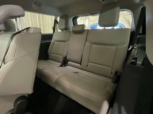 Used 2025 Ford Expedition Max Active RWD image 13