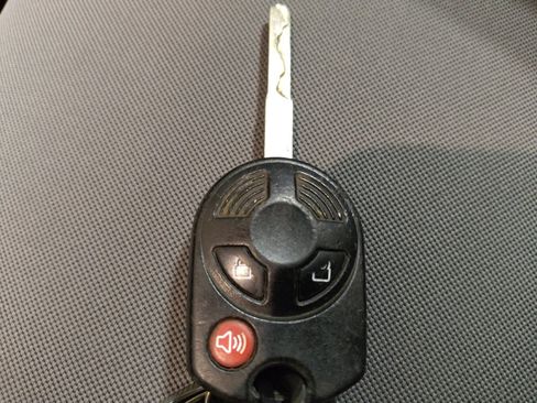 Used 2018 Ford Escape S FWD image 32