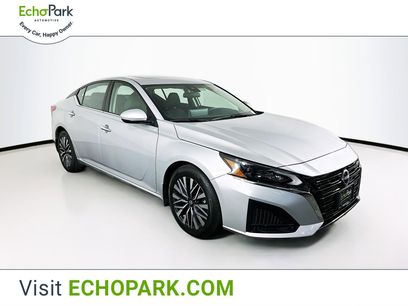 Used 2023 Nissan Altima 2.5 SV w/ SV Premium Package