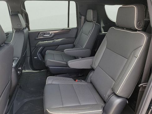Used 2026 GMC Yukon XL Elevation w/ LPO, Floor Liner Package AWD/4WD image 13