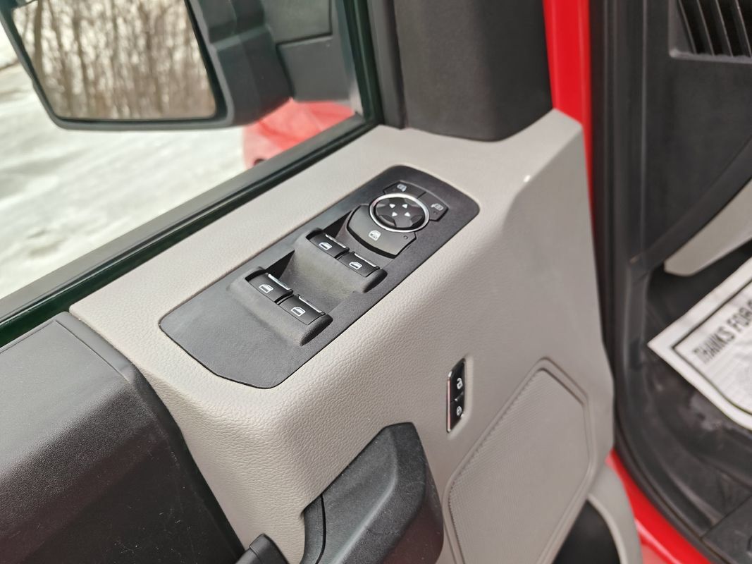 Used 2017 Ford F150 XL w/ Equipment Group 101A Mid AWD/4WD image 14