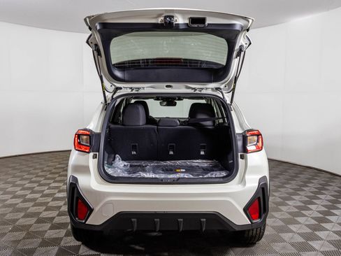 Used 2025 Subaru Crosstrek 2.0i Premium image 39