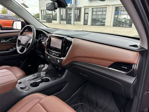 Used 2020 Chevrolet Traverse High Country w/ LPO, Floor Liner Package AWD/4WD image 30