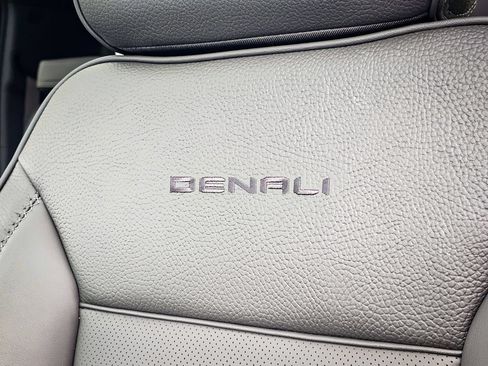 New 2026 GMC Yukon XL Denali w/ Denali Reserve Package AWD/4WD image 19