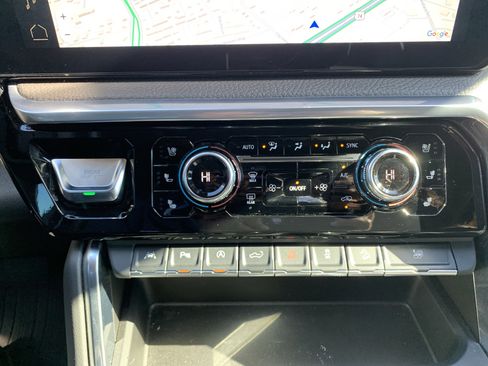 Used 2023 GMC Sierra 1500 Denali w/ Denali Reserve Package image 29