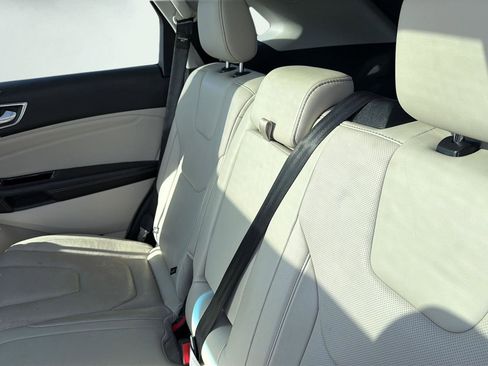 Used 2015 Ford Edge Titanium w/ Equipment Group 302A image 24