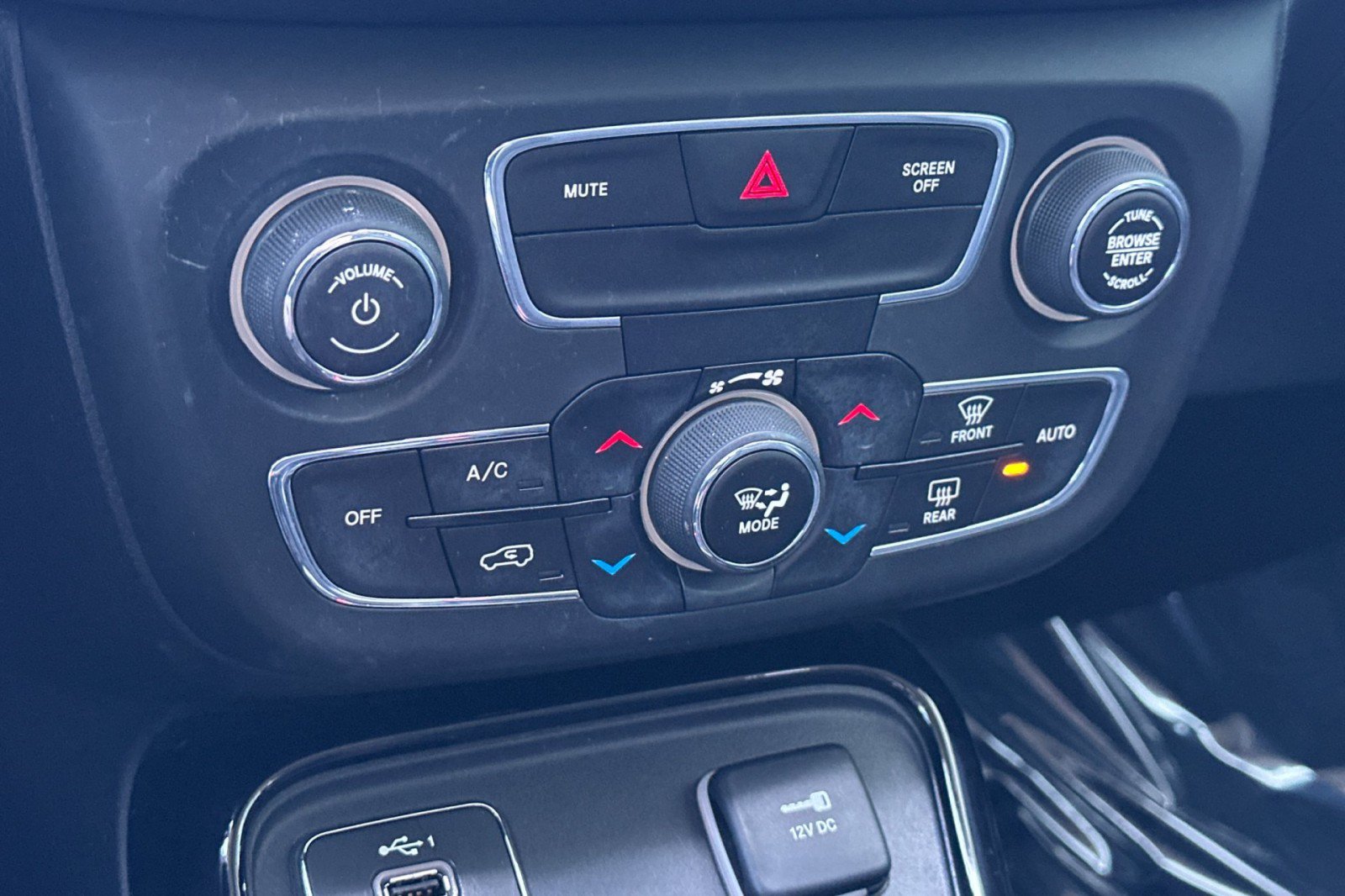 Used 2019 Jeep Compass Latitude FWD image 20