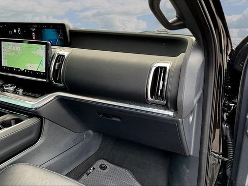 Certified 2025 Ford Expedition Max Platinum w/ Stealth Performance Package AWD/4WD image 29