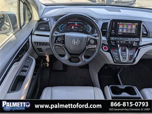 Used 2023 Honda Odyssey Touring image 16