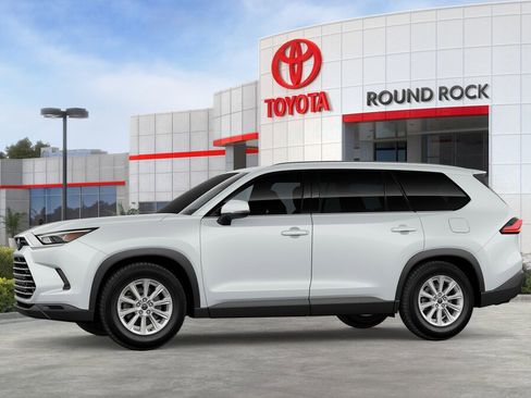 New 2026 Toyota Grand Highlander XLE image 3
