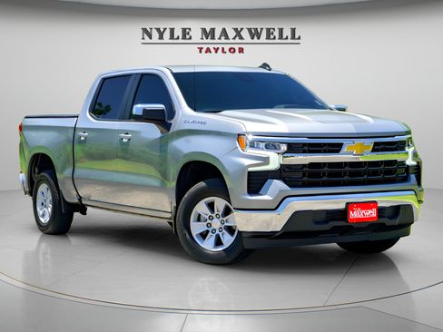 Used 2024 Chevrolet Silverado 1500 LT w/ Convenience Package II RWD image 1