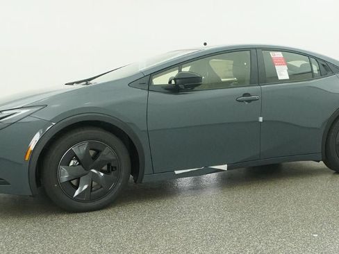 New 2026 Toyota Prius Plug-In Hybrid FWD image 35
