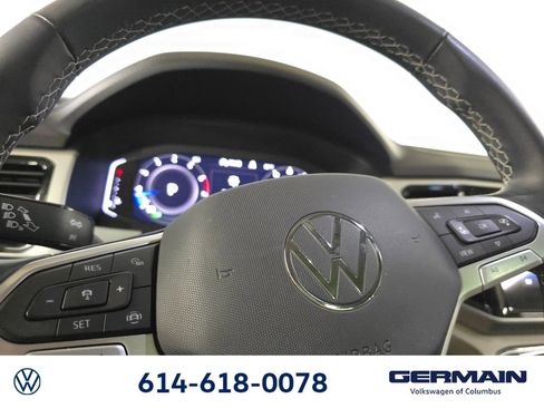 Certified 2023 Volkswagen Atlas SE w/ Panoramic Sunroof Package AWD/4WD image 28