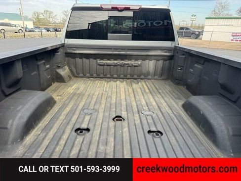 Used 2024 GMC Sierra 3500 Denali Ultimate image 17