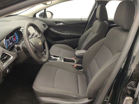 Used 2017 Chevrolet Cruze LT w/ Convenience Package FWD image 17