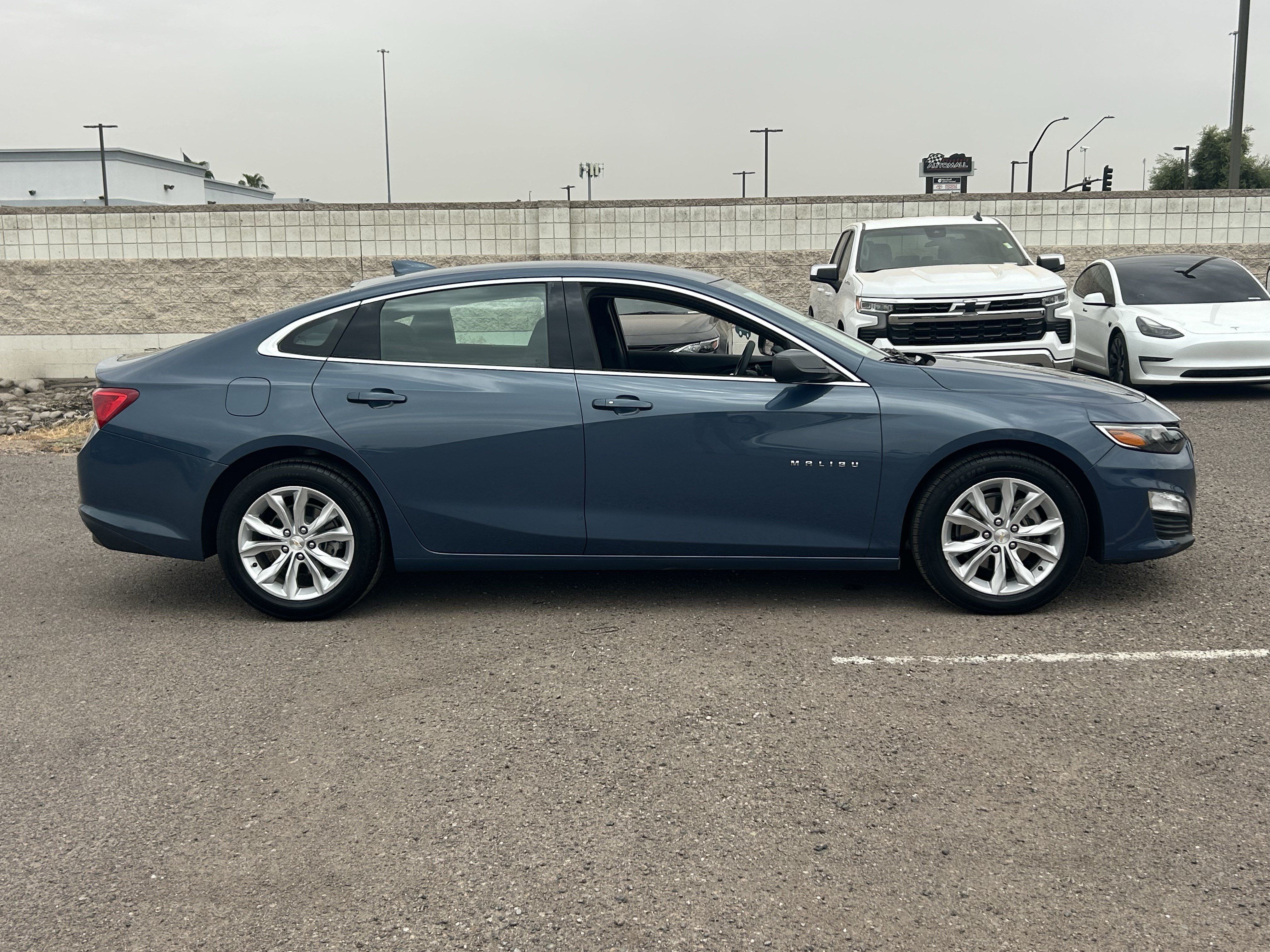 Used 2024 Chevrolet Malibu LT FWD image 5