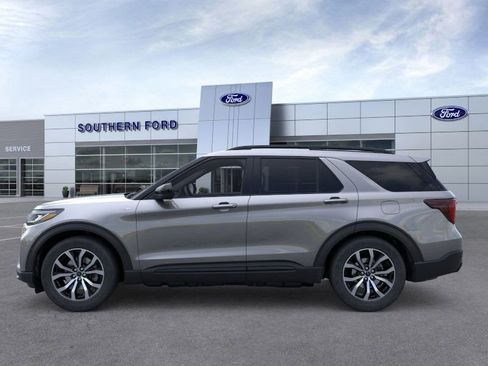 New 2025 Ford Explorer ST-Line image 3