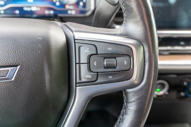 Used 2022 Chevrolet Silverado 1500 RST AWD/4WD image 25