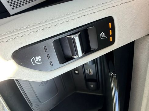 Used 2021 Kia Telluride EX w/ Towing Package AWD/4WD image 18