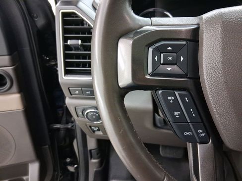 Used 2021 Ford Expedition Limited image 15