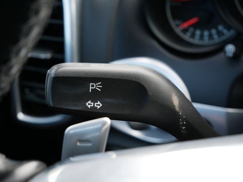 Used 2017 Porsche Cayenne S image 21