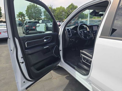 Used 2022 RAM 1500 Laramie AWD/4WD image 19