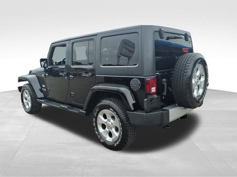 Used 2014 Jeep Wrangler Unlimited Sahara w/ Connectivity Group image 21