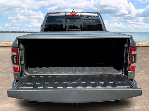 Used 2022 RAM 1500 Big Horn AWD/4WD image 9
