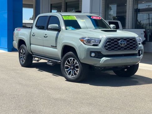 Used 2023 Toyota Tacoma TRD Sport AWD/4WD image 1