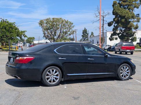 Used 2012 Lexus LS 460 L w/ Luxury Pkg RWD image 5