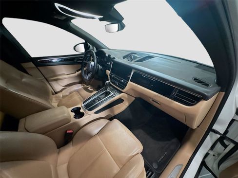 Used 2020 Porsche Macan S image 15