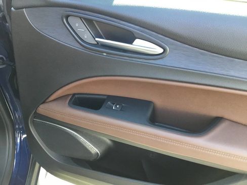 Used 2019 Alfa Romeo Stelvio AWD image 26
