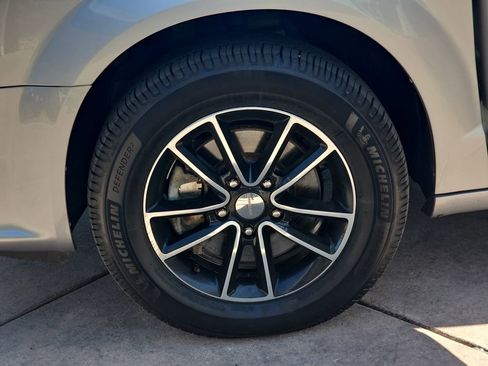 Used 2019 Dodge Grand Caravan GT FWD image 36