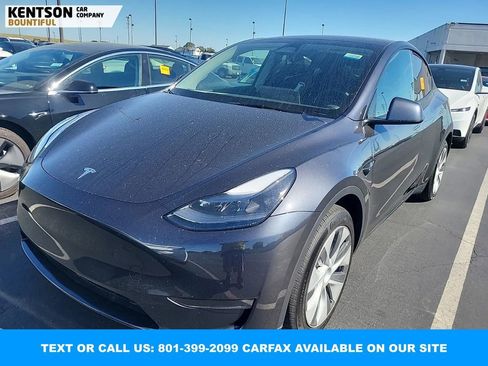 Used 2024 Tesla Model Y Long Range image 1