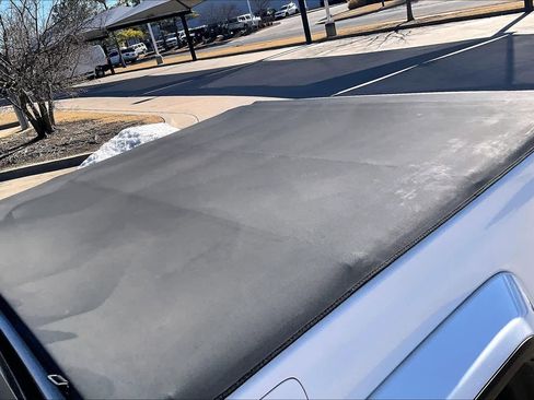 Certified 2024 Jeep Gladiator Sport image 31