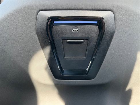 Certified 2025 BMW i5 xDrive40 w/ Premium Package image 35