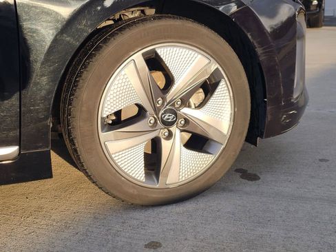 Used 2020 Hyundai Ioniq SEL image 9