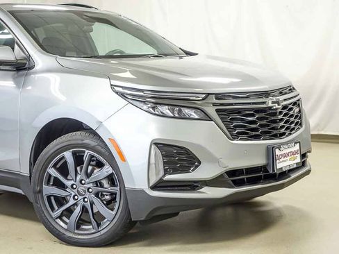 Used 2024 Chevrolet Equinox RS w/ RS Leather Package AWD/4WD image 3